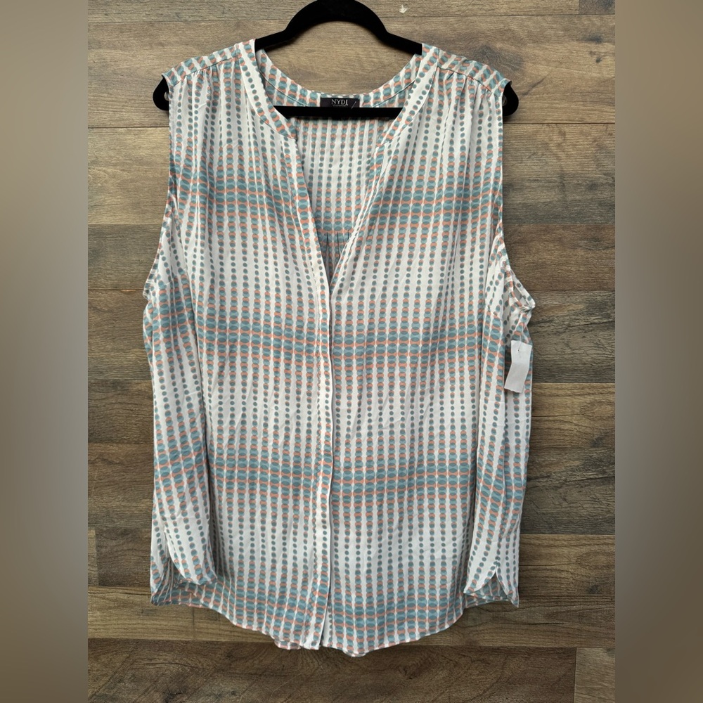 NWT NYDJ Sleeveless Pleated Blouse